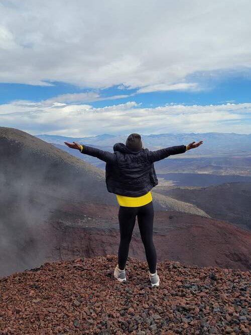 la payunia es la reserva con as conos volcanicos del mundo y se encuentra en Malargue, Mendoza.-