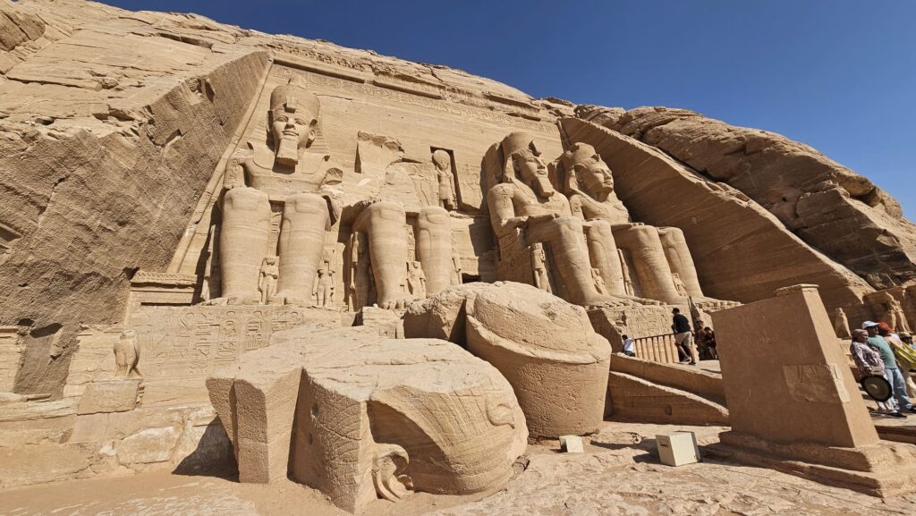 abu simbel viaje grupal egipto